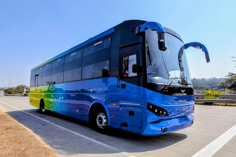 13.5mtr ebus.mp4